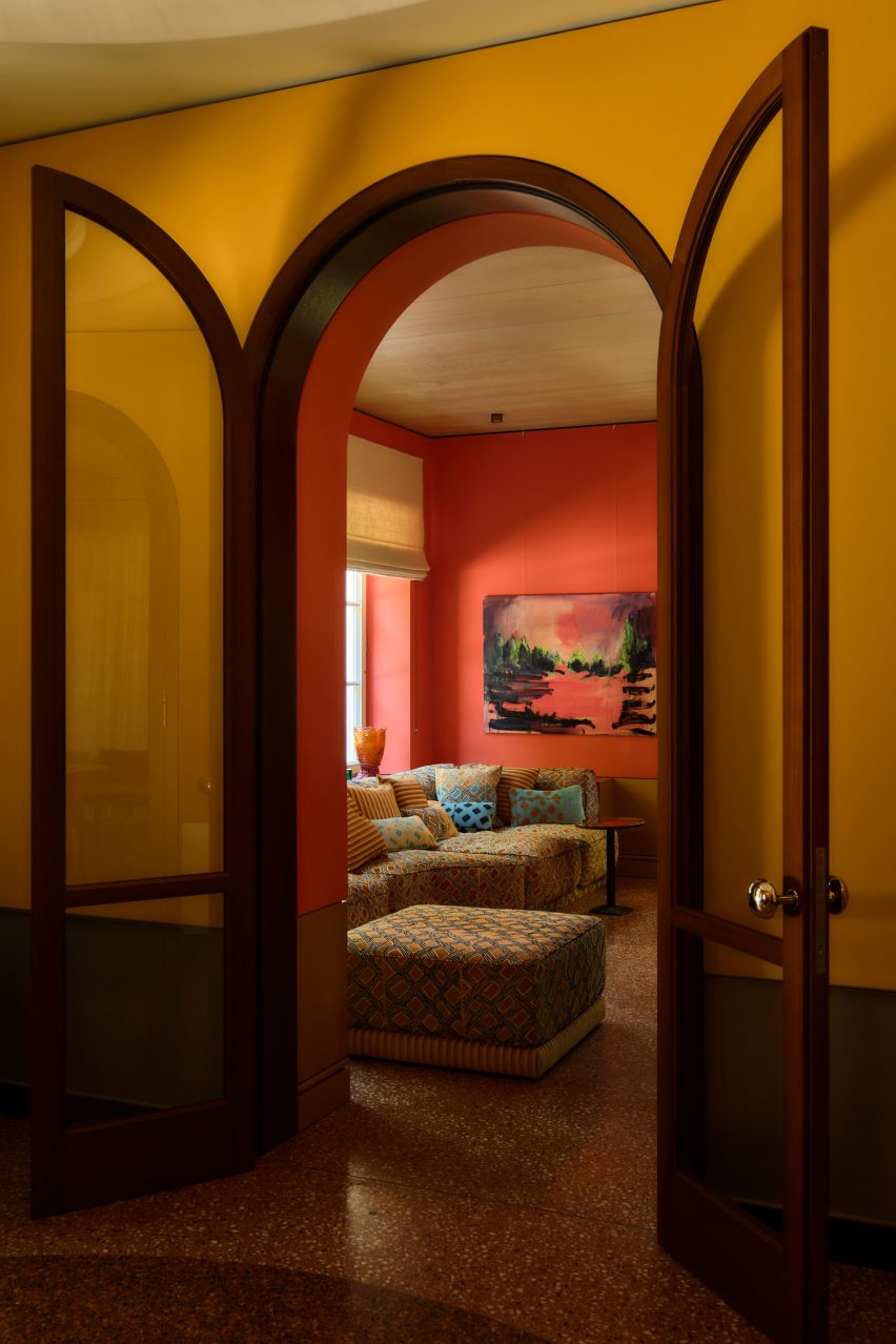 Arched entranceway in German home