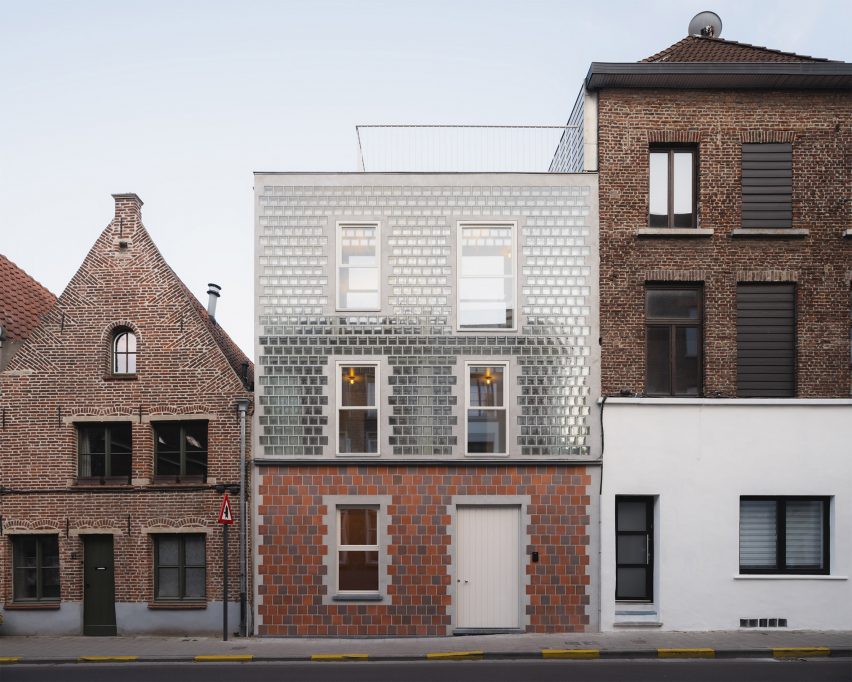 Delmulle Delmulle Architecten's Glass Brick House