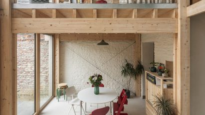 Timber extension in Belgium