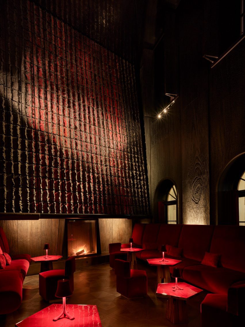 Les Trois Rois hotel by Herzog & de Meuron