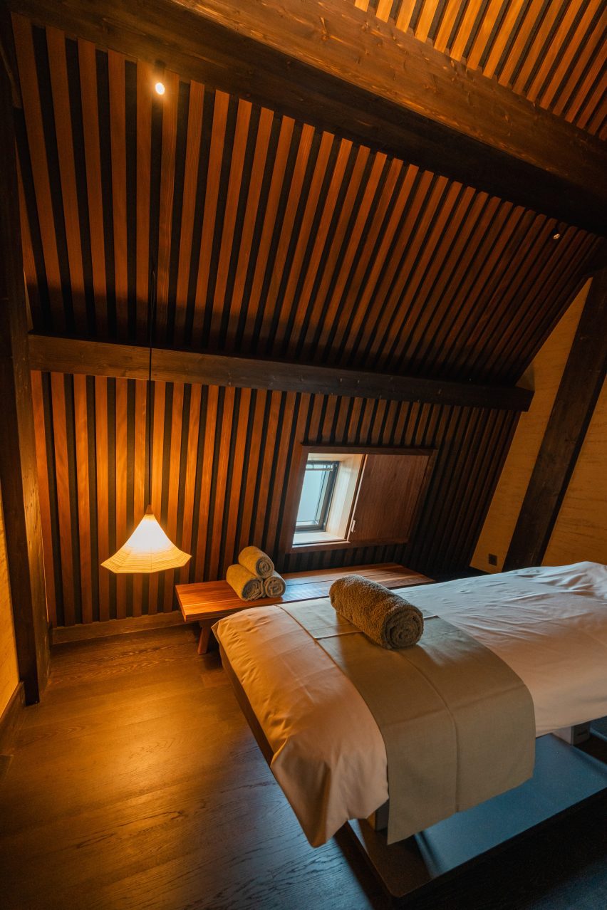 Les Trois Rois hotel by Herzog & de Meuron