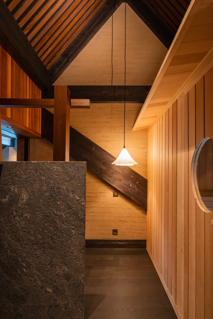 Les Trois Rois hotel by Herzog & de Meuron