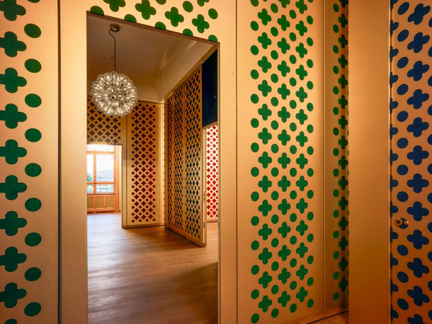 Les Trois Rois hotel by Herzog & de Meuron