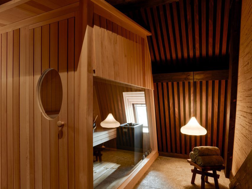 Les Trois Rois hotel by Herzog & de Meuron