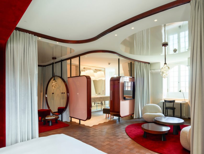Les Trois Rois hotel by Herzog & de Meuron