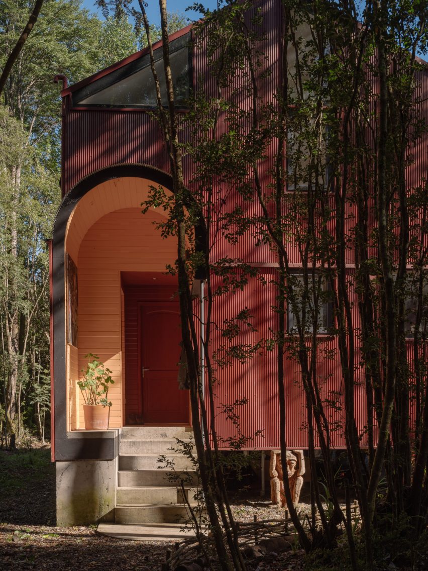 Red Chilean house