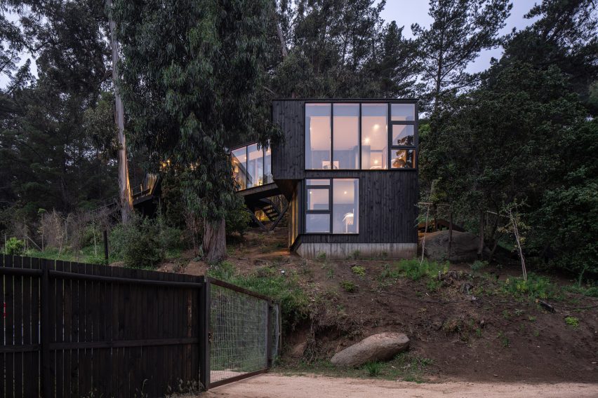 Ignacio Correa Tripe Heights House