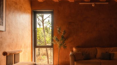 Soil and Soul Studio by Iki Builds
