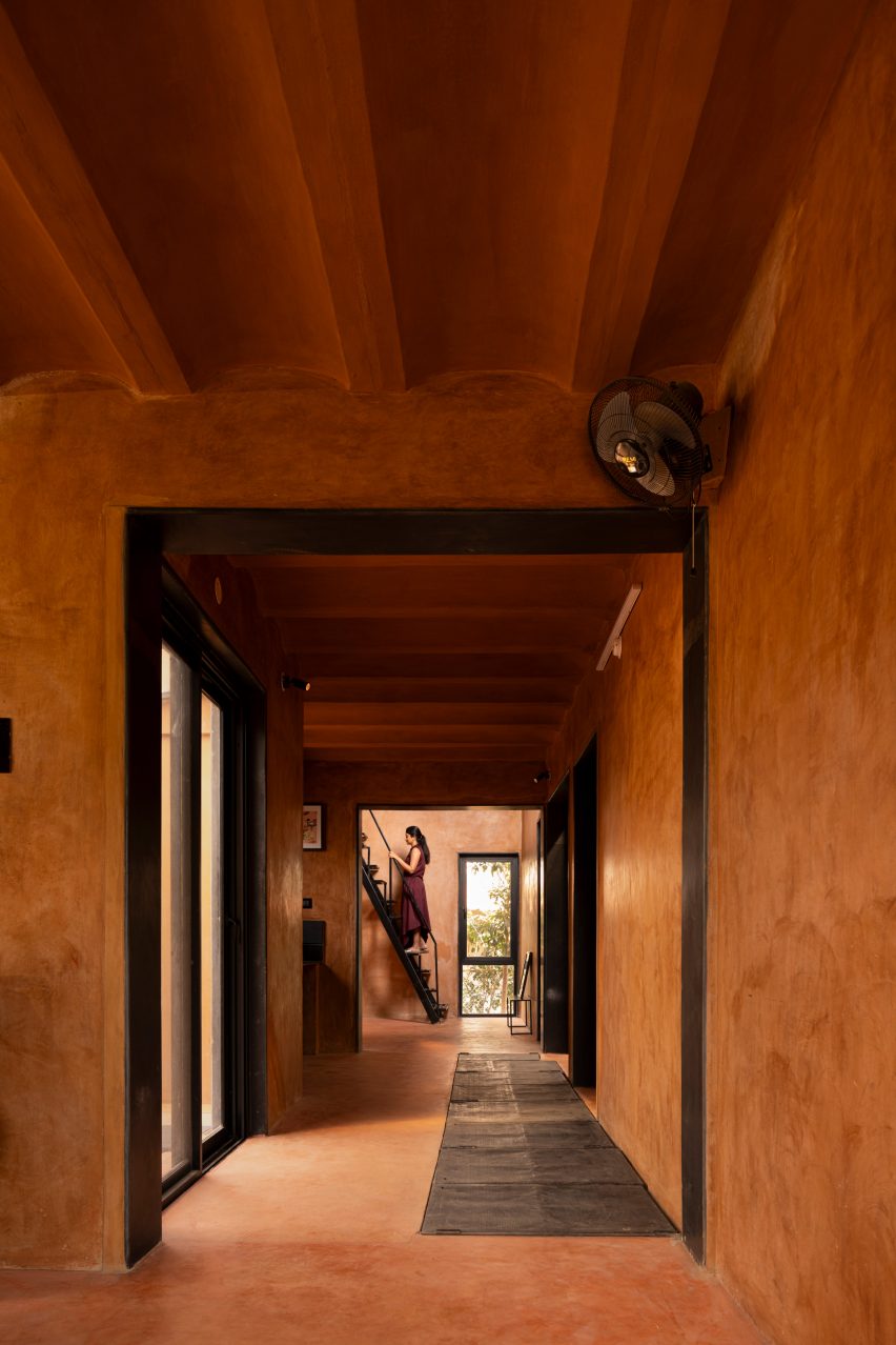 Soil and Soul Studio by Iki Builds