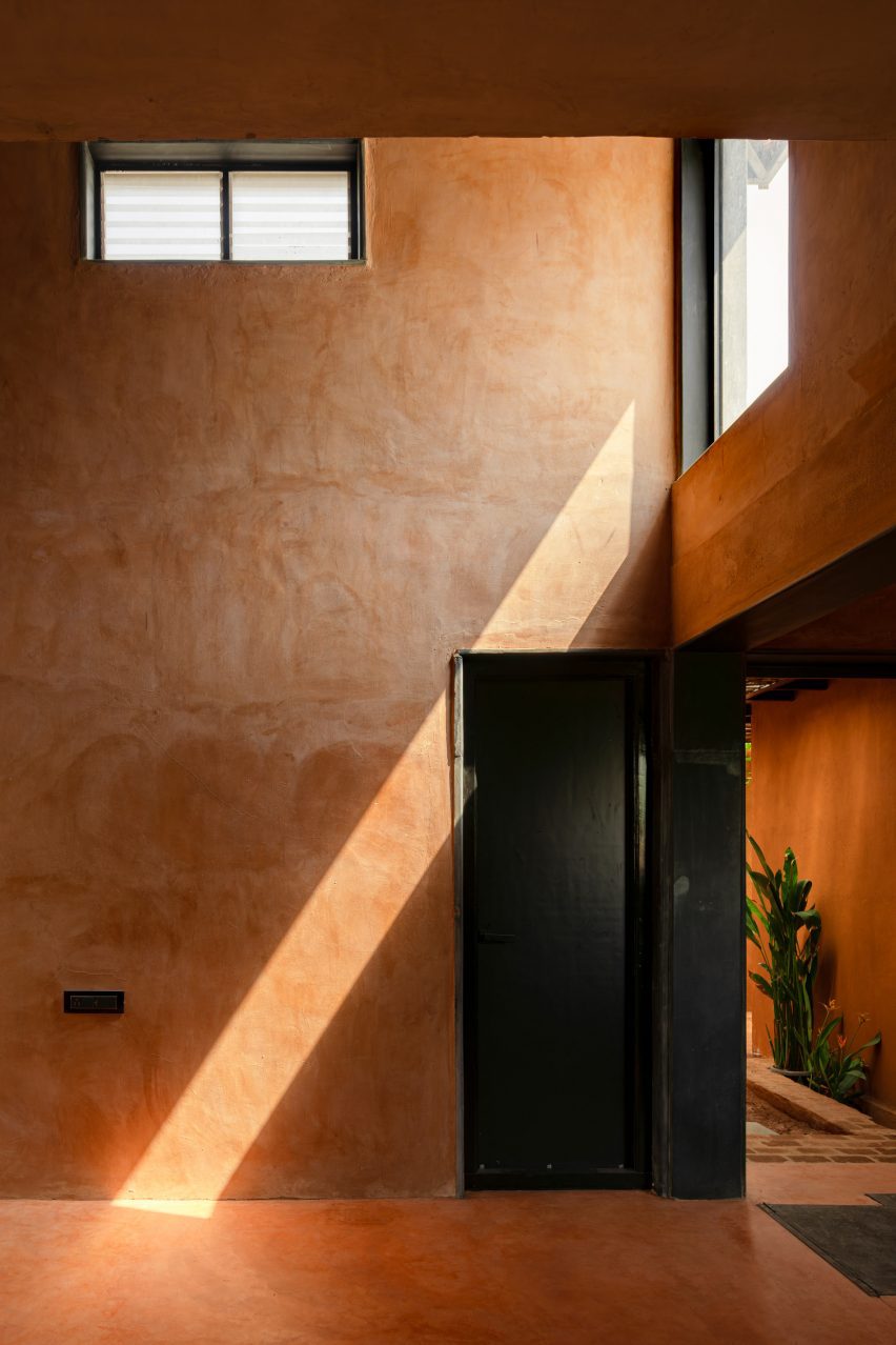 Soil and Soul Studio by Iki Builds