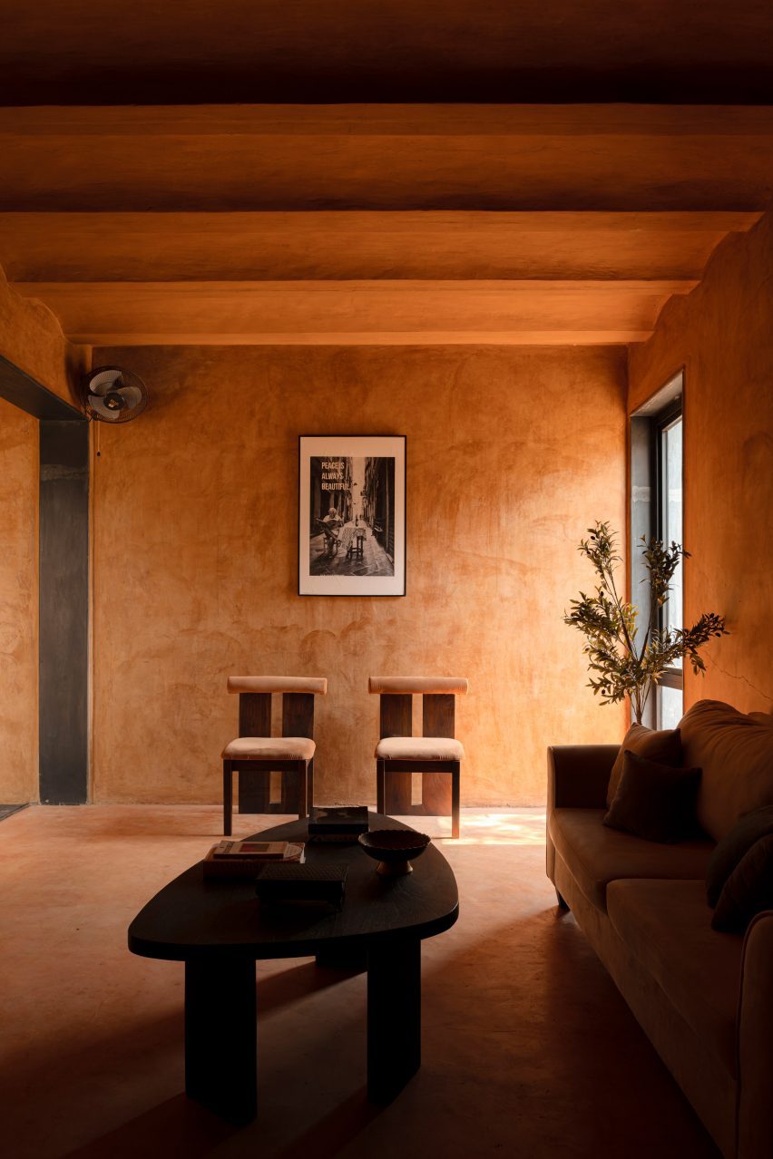 Soil and Soul Studio by Iki Builds