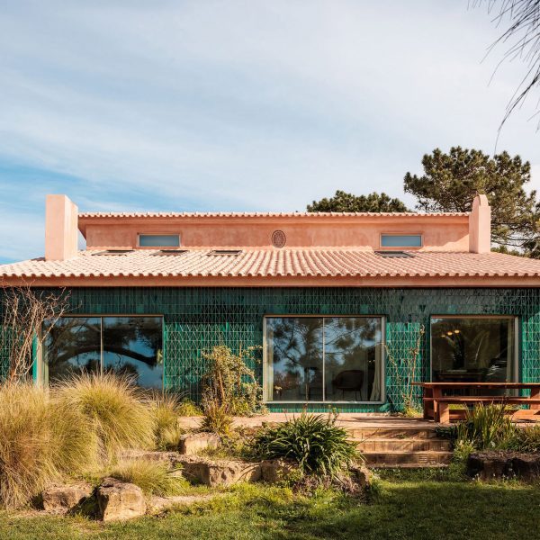 AIP House Azóia by Joāo Tiago Aguiar Arquitectos