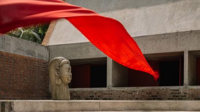 Ampitheatre at Urmila Kanoria Black Box by Studio Sangath