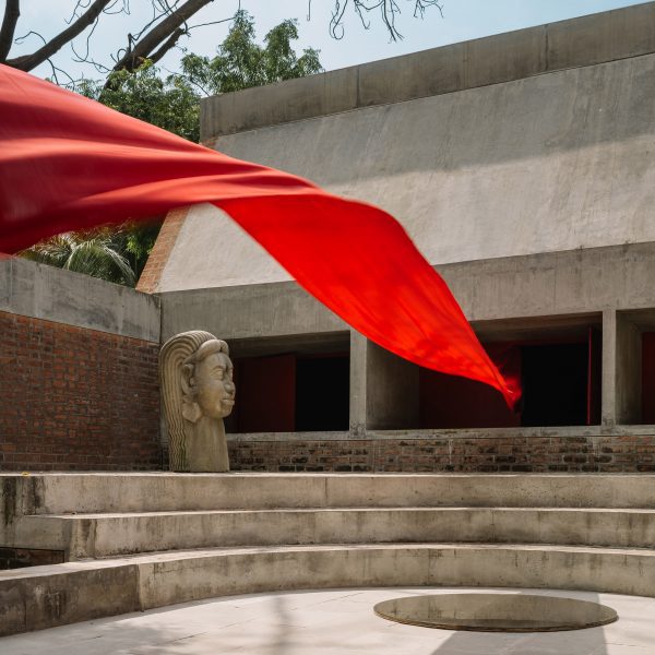Ampitheatre at Urmila Kanoria Black Box by Studio Sangath