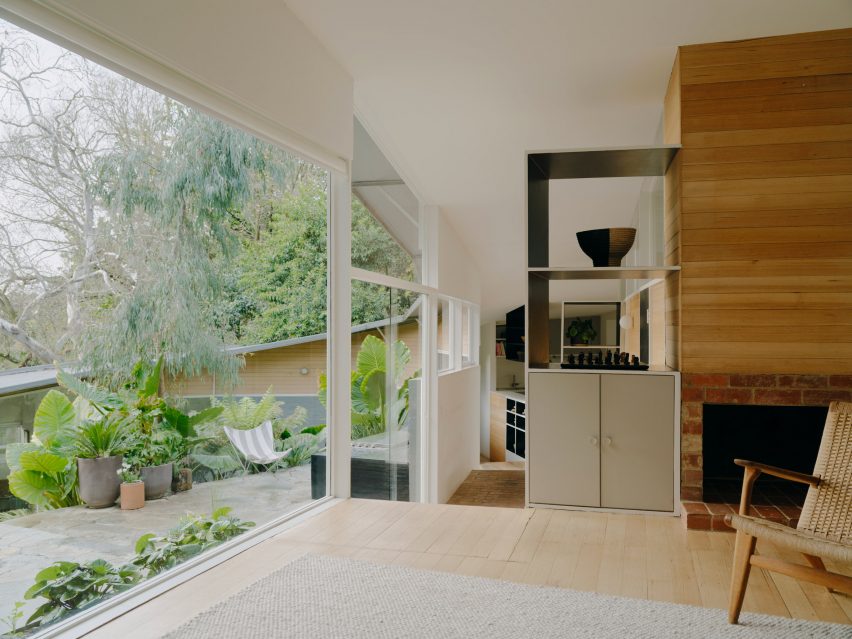 Coil House by Karen Abernethy Interiors and Architecture