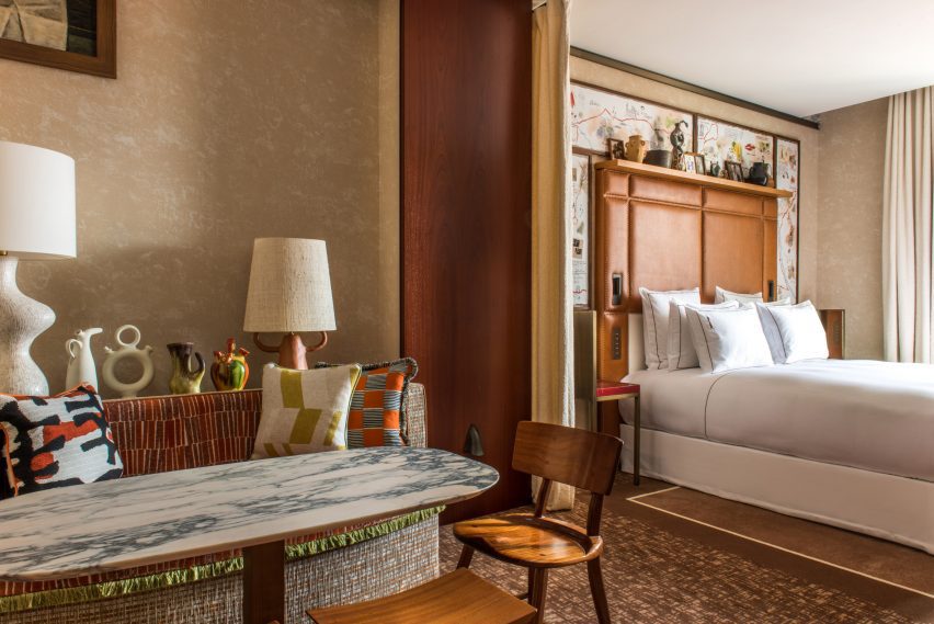 Hotel suite of rooms