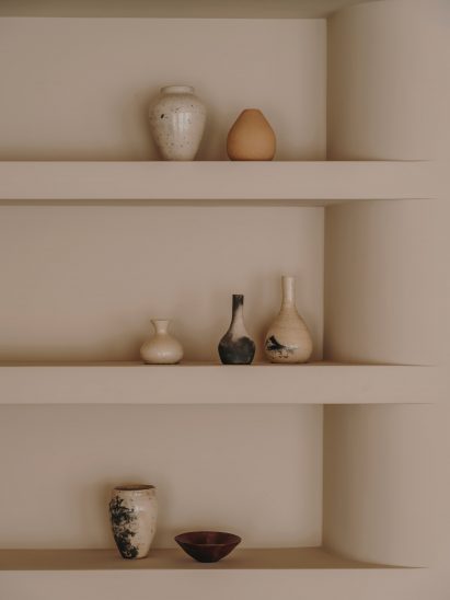 Shelving in Barcelona apartment by Isern Serra