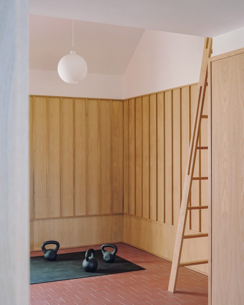 Extension to Delfyd Farmhouse in Wales by Rural Office