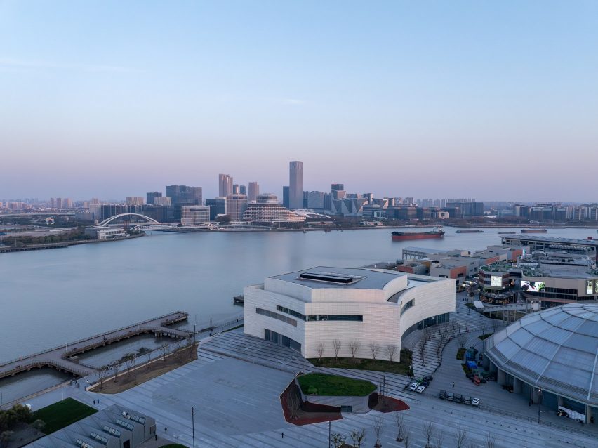 West Bund Grand Theatre by Schmidt Hammer Lassen