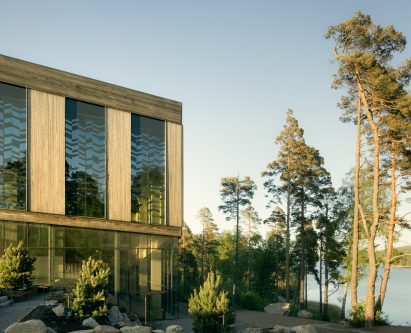 Exterior of Lakehouse building