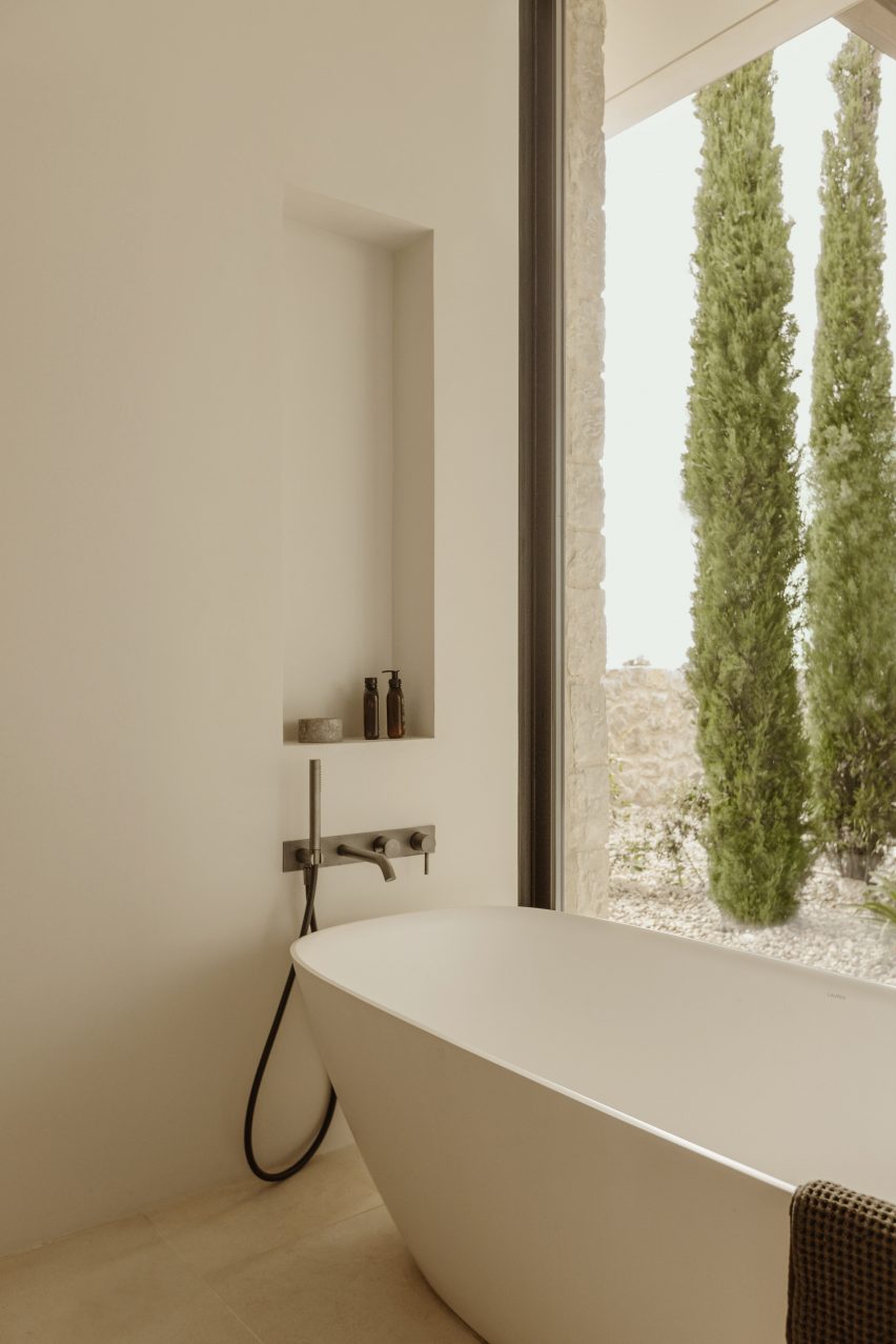 Bathroom at Southwand House by K-Studio
