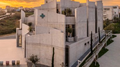 Vet hospital in Albania by Davide Macullo Architects