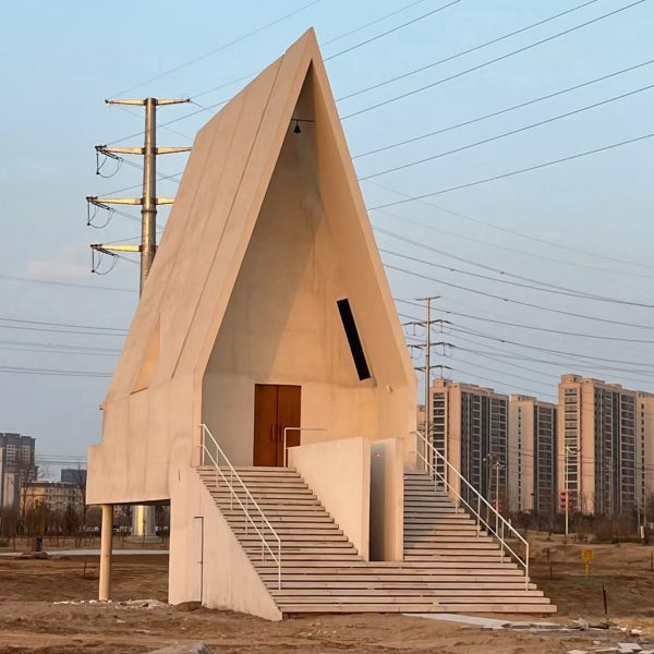 The building in Xinxiang that copied the design of Seashore Chapel