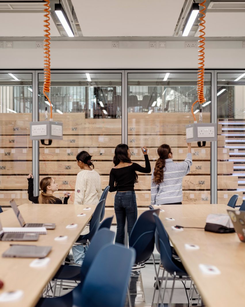 Rosalind Franklin Wing at St Paul's Girls School by Jestico + Wiles