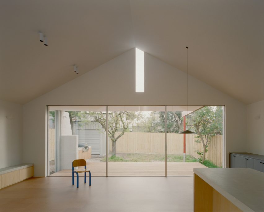 Thornbury House by Healy Ryan Architects