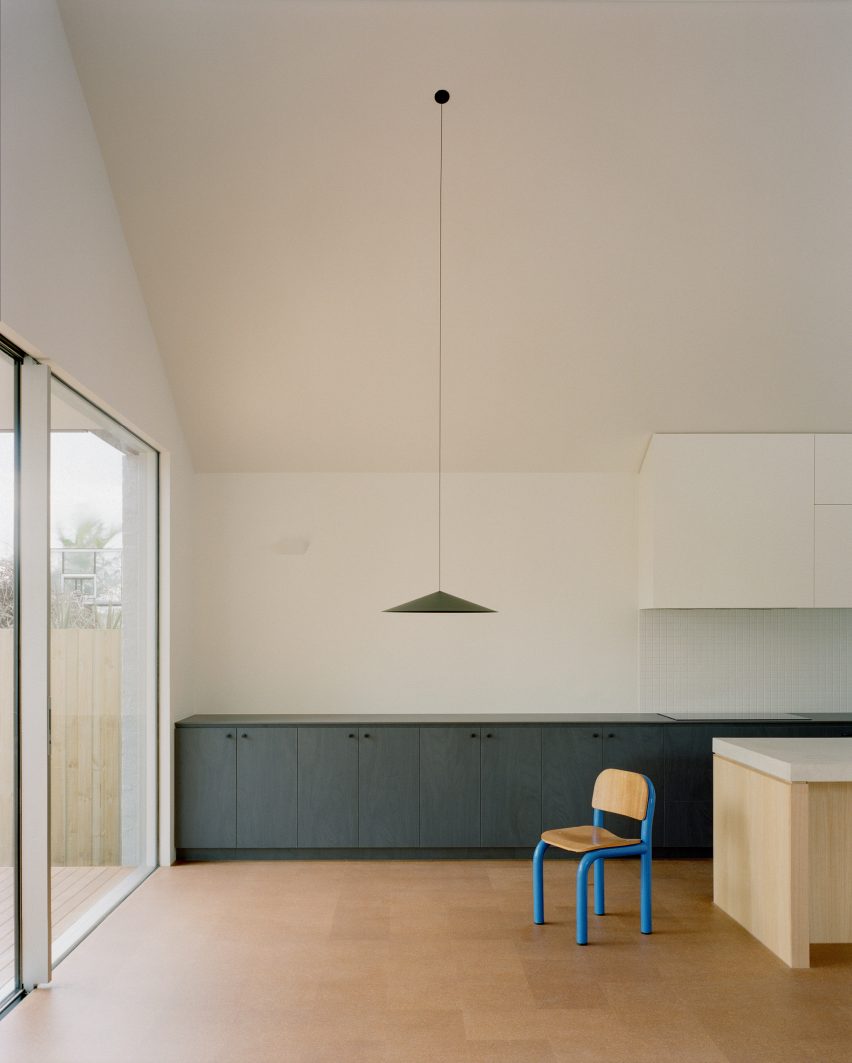 Thornbury House by Healy Ryan Architects