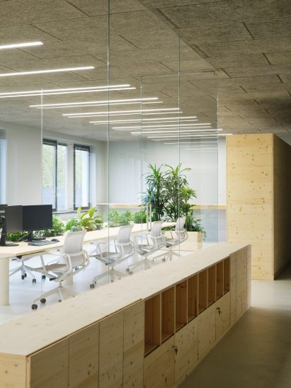 Zeller & Moye embed plants in an office in Bochum