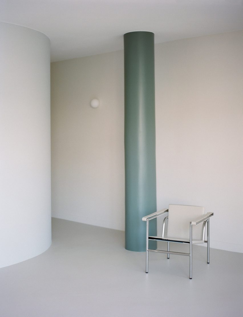 Apartment 24 N.C. by RREEL