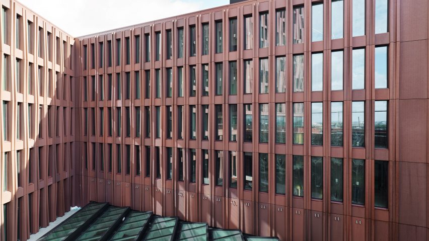Rieder facade makes “architectural statement” for Hamburg port tower