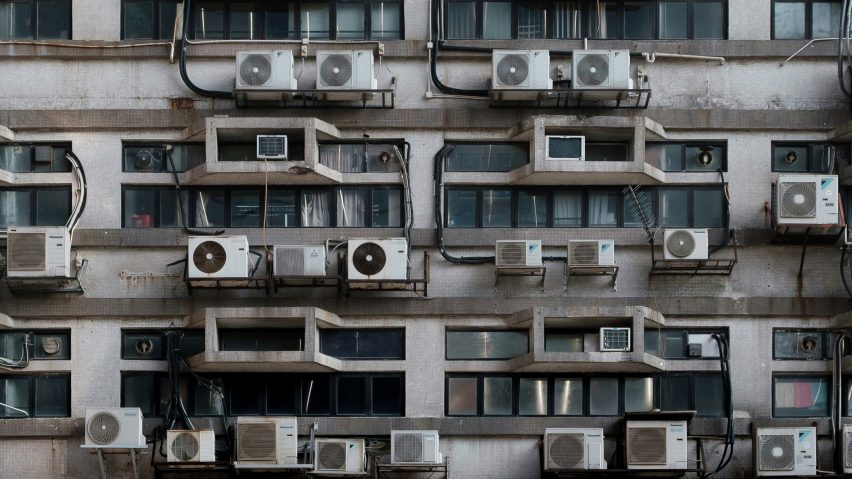 Building fixed with air-conditioning units