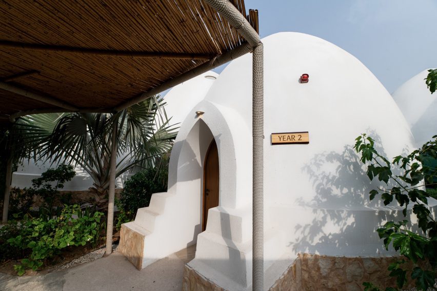 Al Fanar School in Dubai by Emkaan