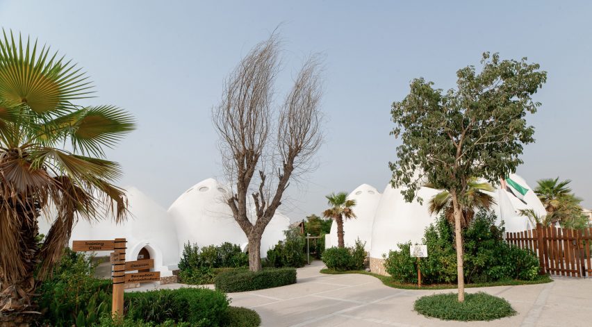 Al Fanar School in Dubai by Emkaan