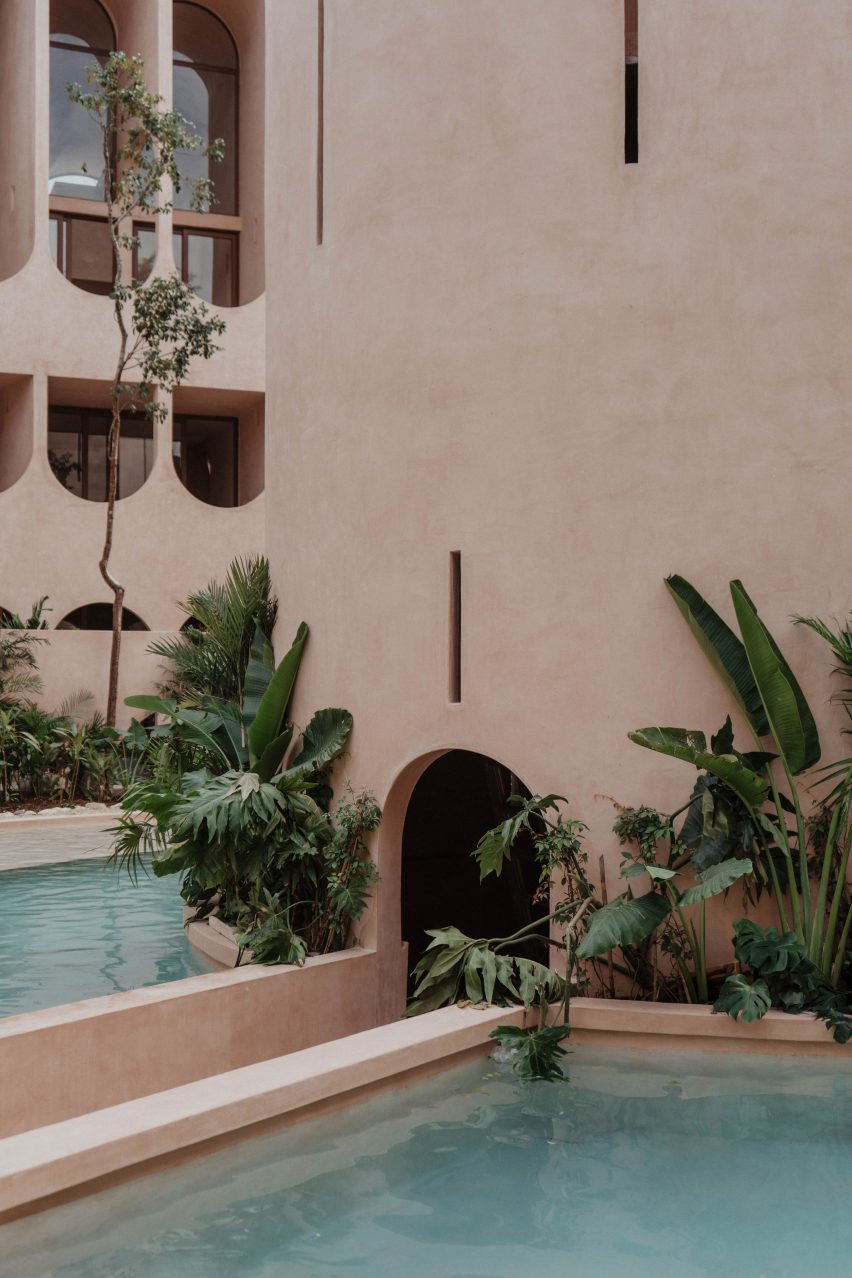 Babel housing in Mexico by V Taller
