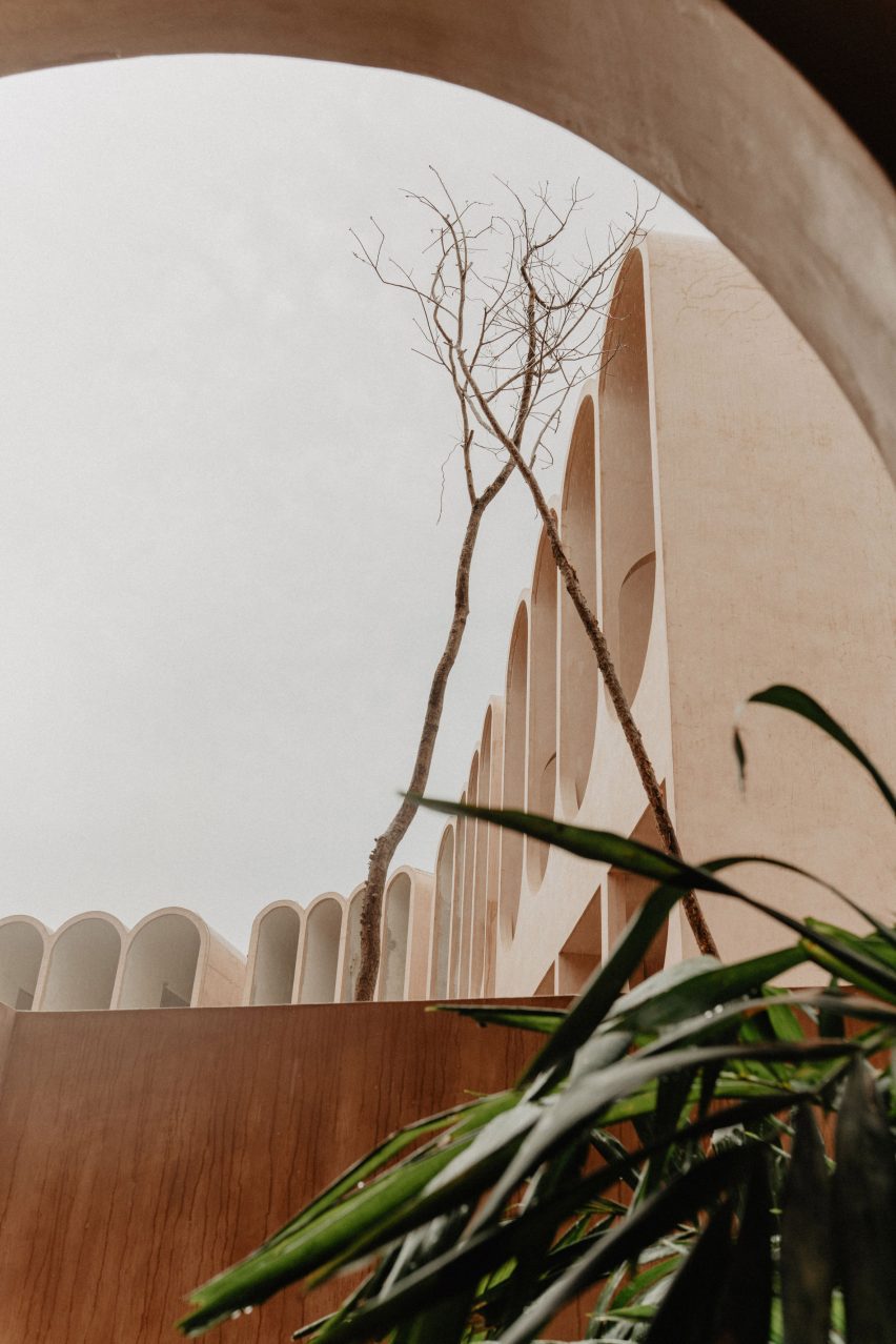 Babel housing in Mexico by V Taller
