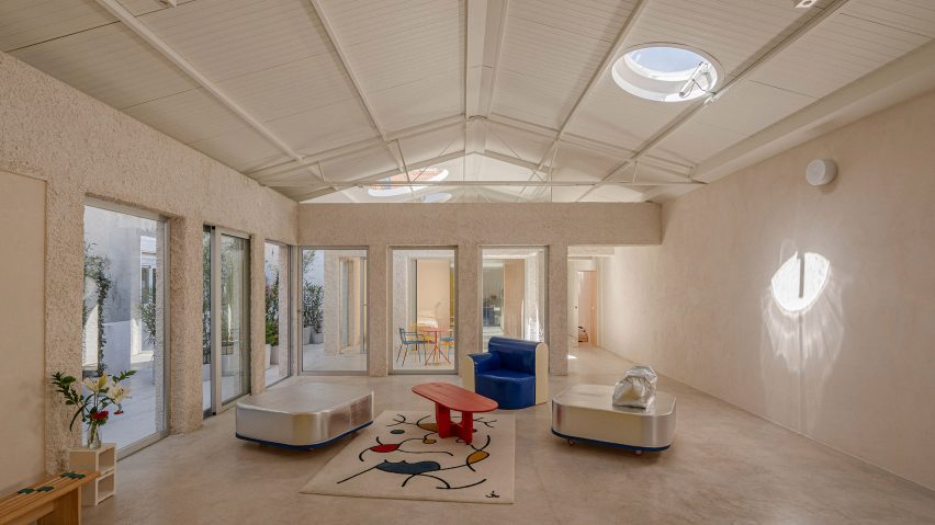 Patio by Burr Studio
