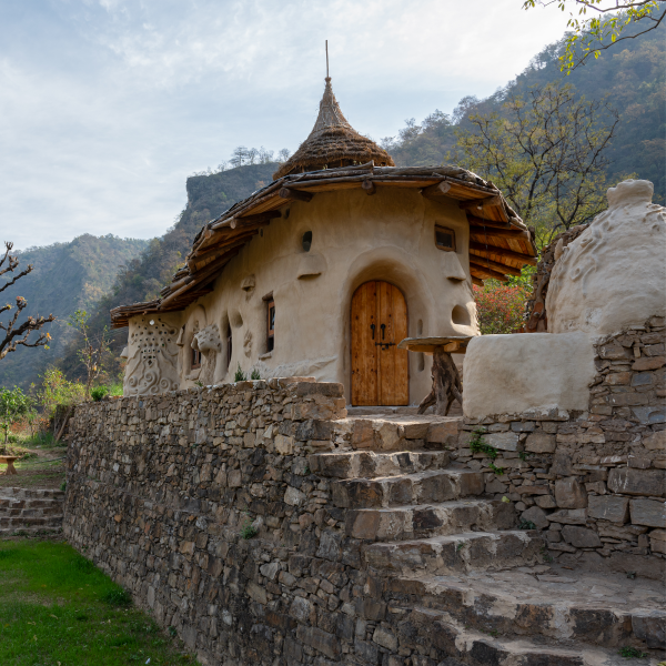Everything you need to know about building with cob