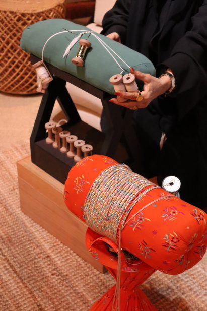 a photograph of a hand-weaving technique