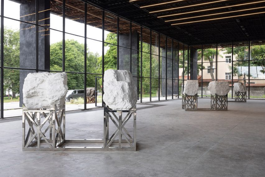Pavilion 13 by Forma
