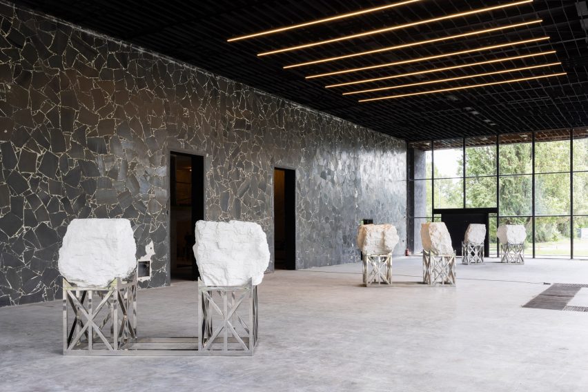 Pavilion 13 by Forma