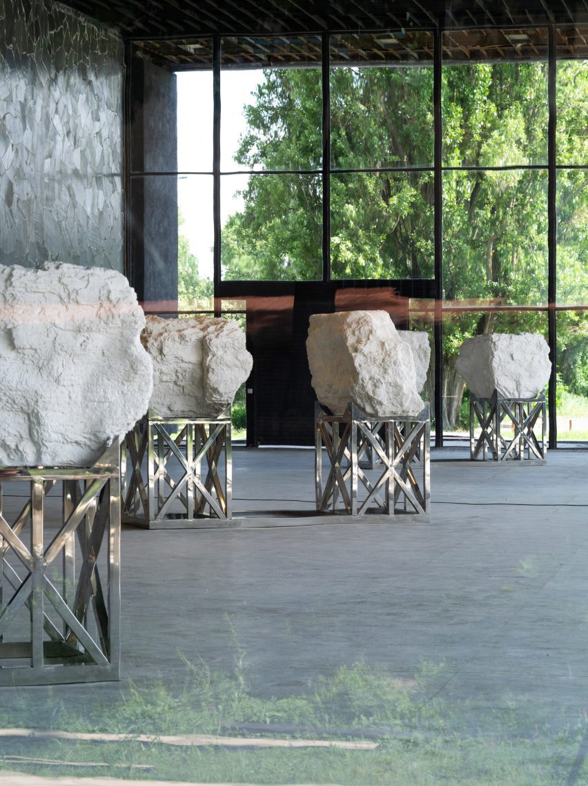 Pavilion 13 by Forma
