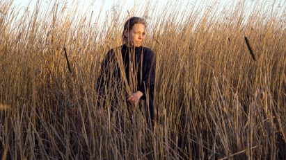 Henriëtte Waal in peat meadow