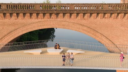 Curved footbridge Albi France