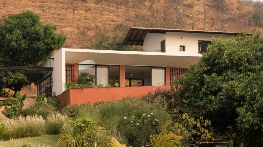 Villa Prakriti in India by UnTag