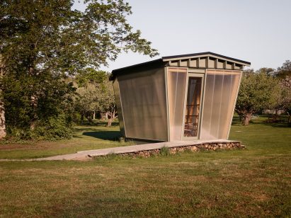 Wooden pavilion with polycarbonate walls