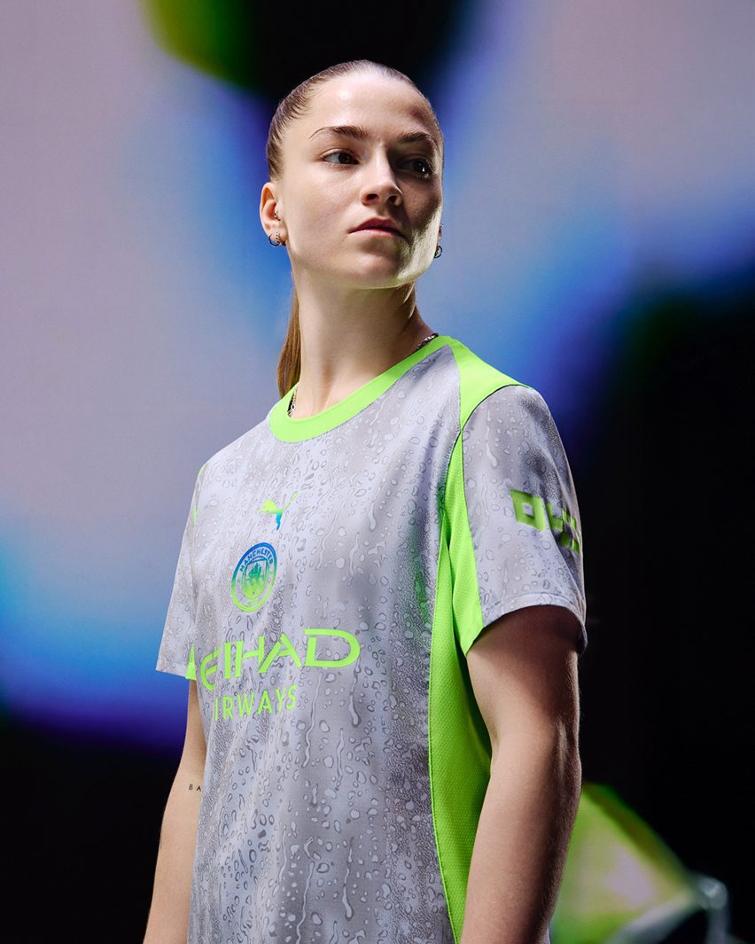 Manchester City unveils rain-covered kit