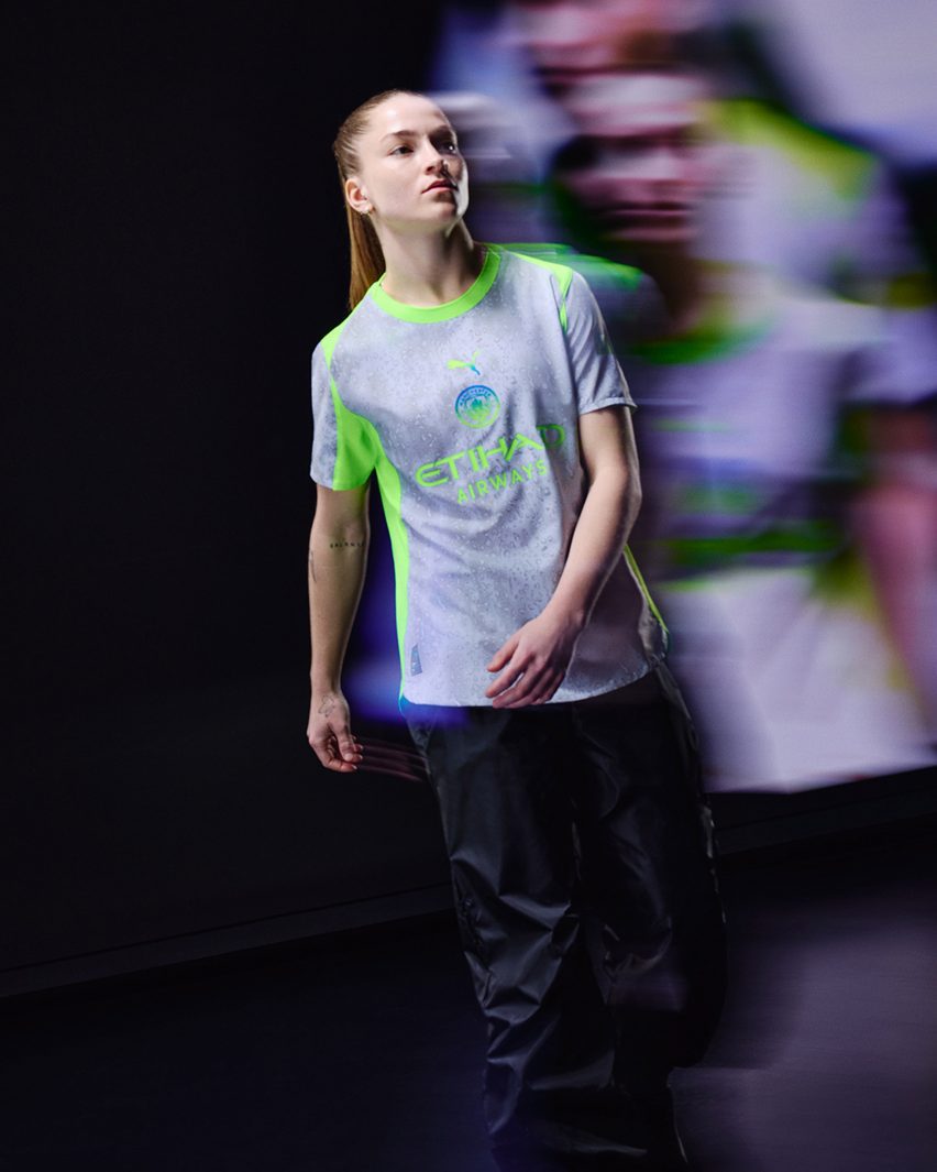 Manchester City unveils rain-covered kit